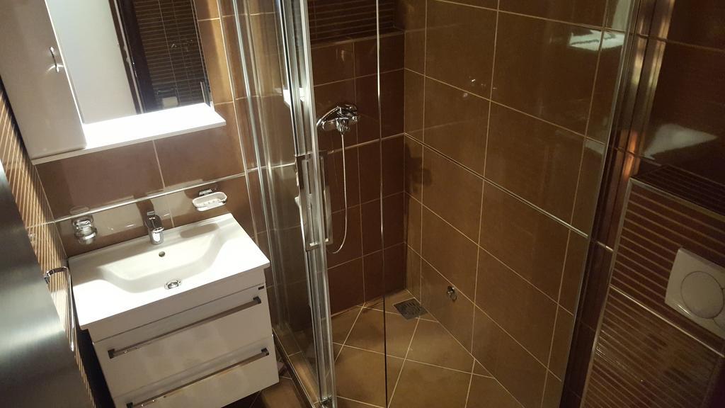 Apartments Grispolis Tivat Eksteriør bilde