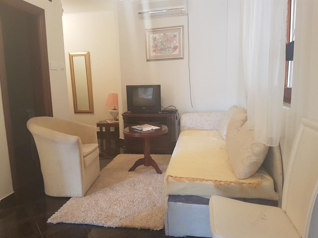 Apartments Grispolis Tivat Eksteriør bilde
